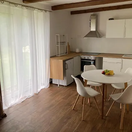 Apartmany U Reky Nezarky Lásenice Exterior photo
